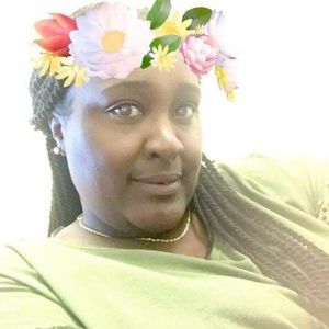 Meet your Posher, Felicia